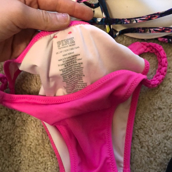 Pink bikini - Picture 6 of 7